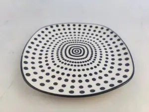 Assiette Plate Carrée 14.9x14.9 cm Polka Dots – Style Moderne & Ludique