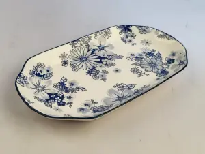 Assiette Plate Rectangulaire 30 cm – Motif Fleurs Indigo