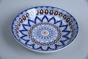 Assiette creuse ronde Rosace bleu 17,8 cm