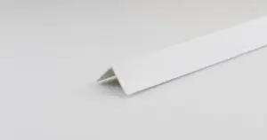 Corniere en pvc couleur blanc 1000x7x7