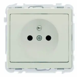 Prise 2P+T Marfil Jade