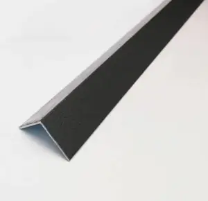 Corniere gris foncé 2600mm