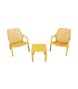 Set 2 Chaises Avec Table 45X45X40 Cm En Polypropylène Jaune