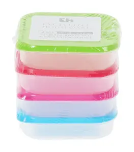 Set de 4 boîtes en plastique 7,5×7,5×10,5cm