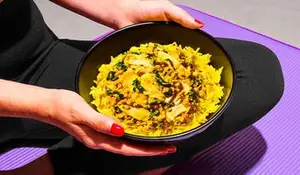 Poulet à l'indienne dahl de lentilles corail, riz