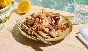 Carciofi alla giudia quartiers d'artichauts