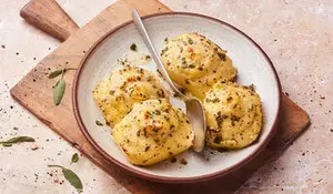 Gnocchi alla romana gratinés au beurre, au fromage
