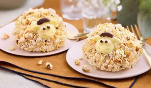 2 moutons glacés, décors en pop-corn