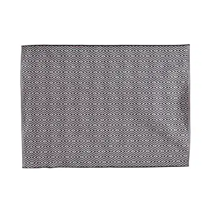 Tapis aux motifs losanges noirs et blancs 120x170cm