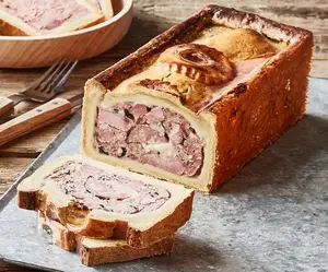 PÂTÉ EN CROÛTE À LA SAUCISSE DE MORTEAU ET AU MORBIER MAISON BOLARD