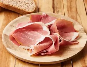 JAMBON D'AUVERGNE DE MONTAGNE IGP 9 MOIS TRANCHÉ CANTAL SALAISONS